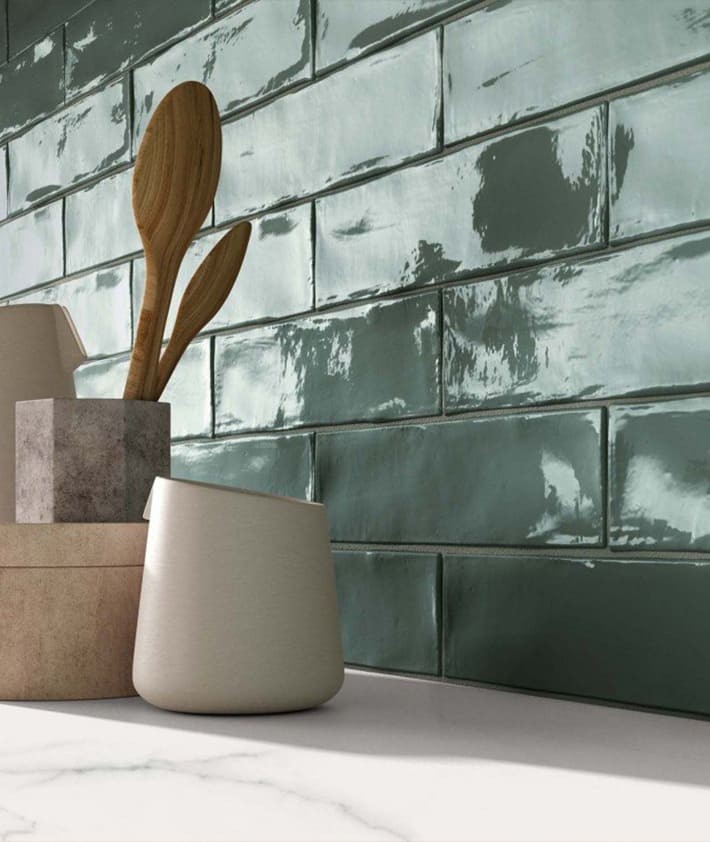 Carrelage mural ABK Crossroad Brick vert foncé 7.5x30