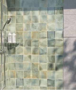 Carrelage extérieur piscine et terrasse Spa&Pools Celadon Equipe