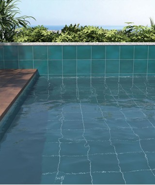 Carrelage extérieur piscine et terrasse Spa&Pools Glacier Equipe